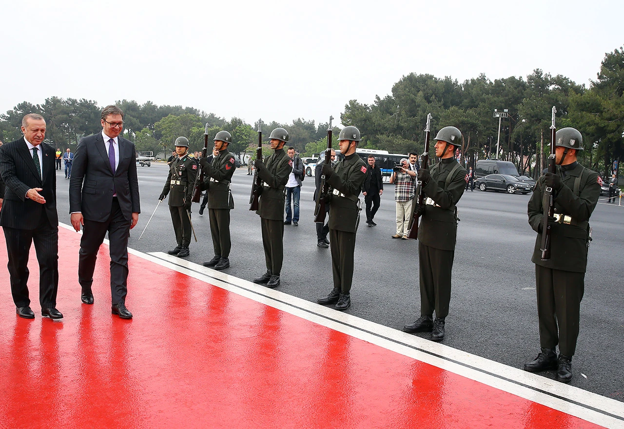 Vučić u Istanbulu: Želimo još veći dolazak Turaka