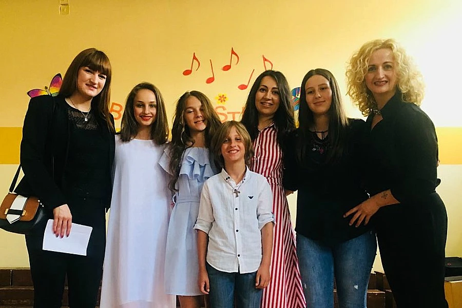 VIDEO | Mostar: Djevojčice iz Rame oduševile na glazbenom natjecanju