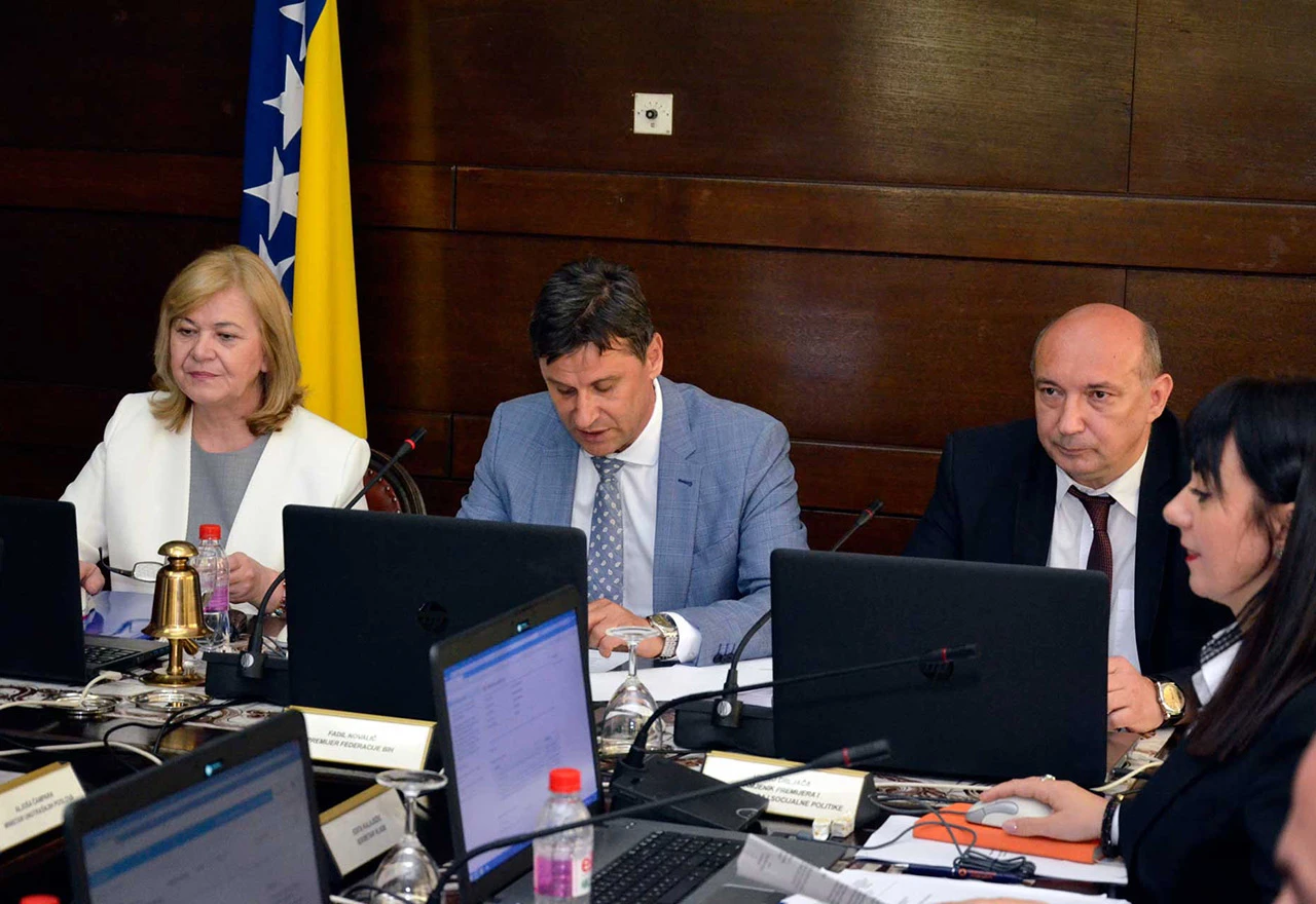 Odjednom dvije sjednice: Vlada podijelila novac i pojednostavljuje poslovanje
