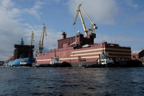 Kontroverzna plutajuća nuklearna elektrana kreće prema Arktiku
