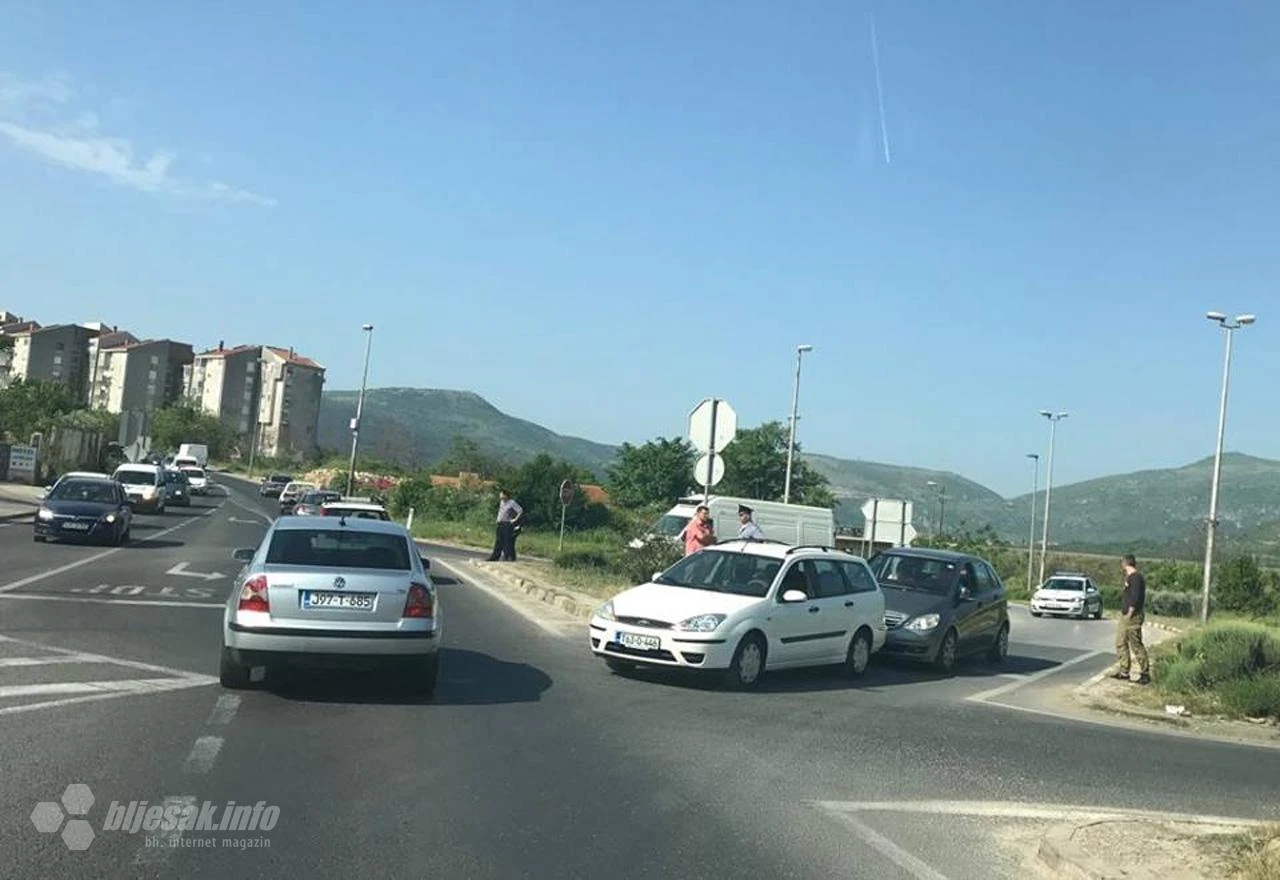 Mostar: Zbog dvije nesreće promet na M-17 u kolapsu