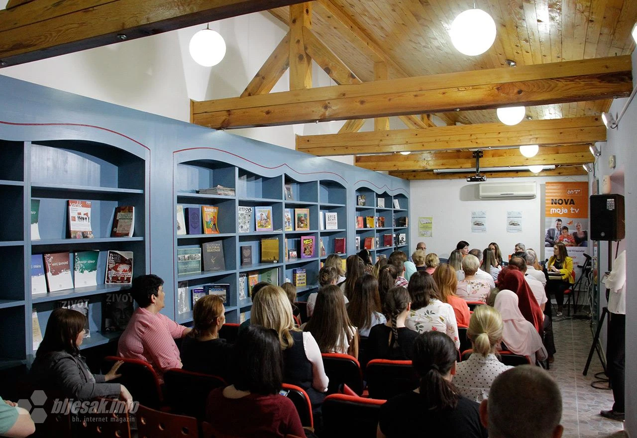 Studenti uživali na književnoj večeri u Narodnoj biblioteci Mostar