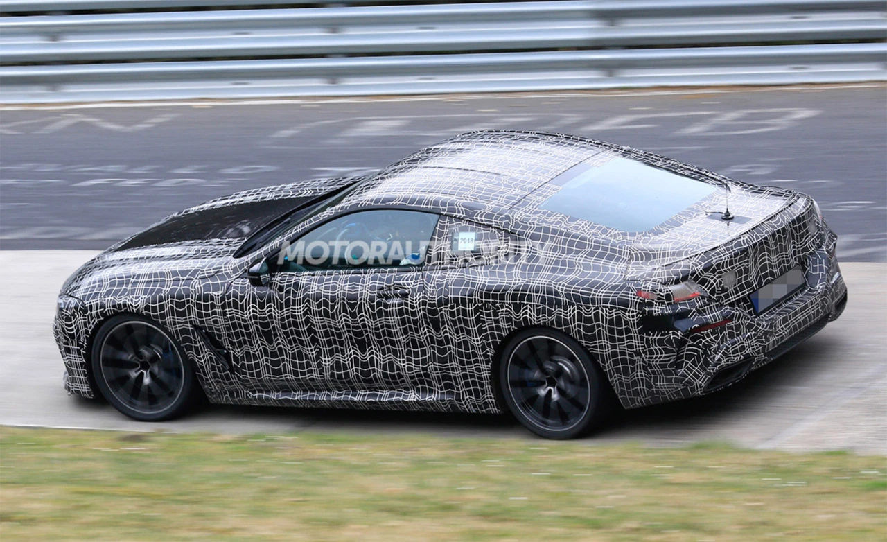 Špijunske fotografije i snimke novog BMW 8