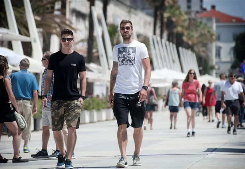 Navijači u centru grada napali igrače Hajduka, Futacs dobio nogom u glavu