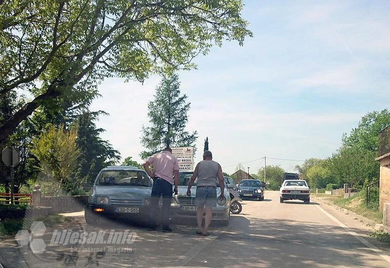 Široki Brijeg: Sudar Forda i Mercedesa