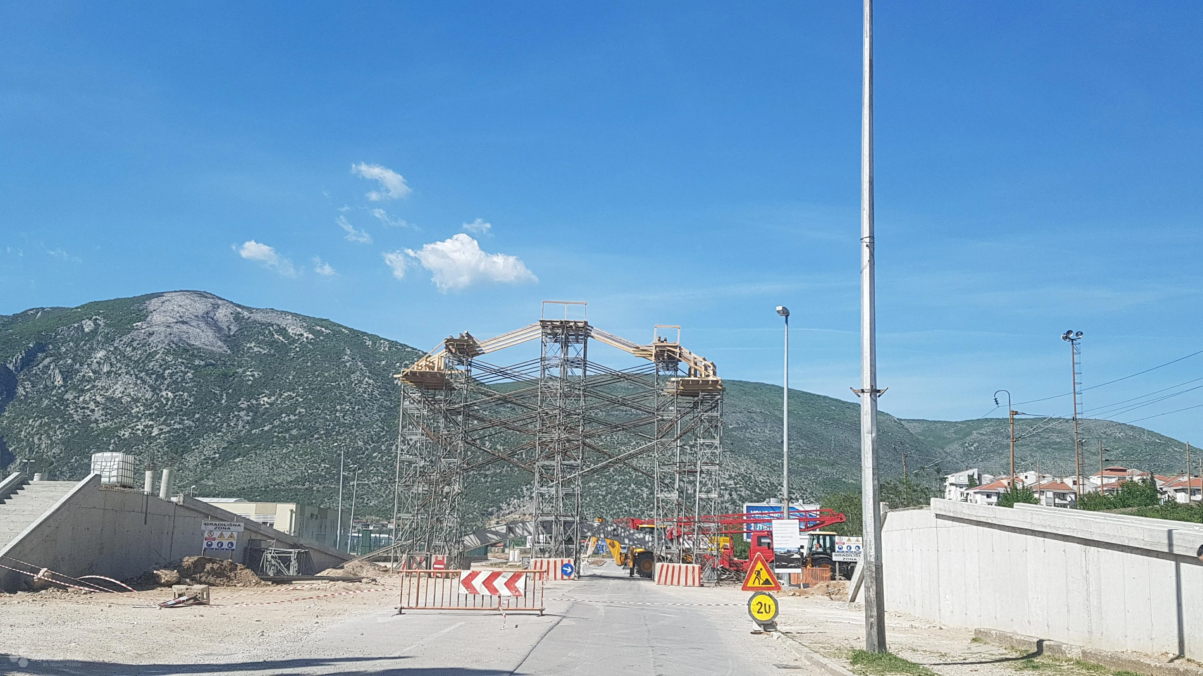 Mostar: Nastavljeni radovi na izgradnji pasarele