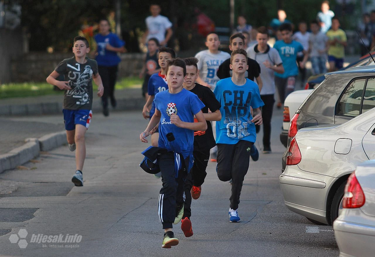 Utrkivali se osnovci ulicama Širokog Brijega