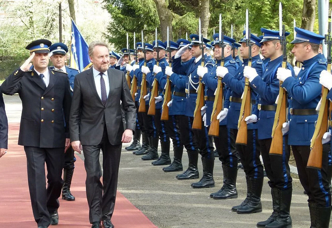 Na Izetbegovićev rat treba naći ozbiljan odgovor