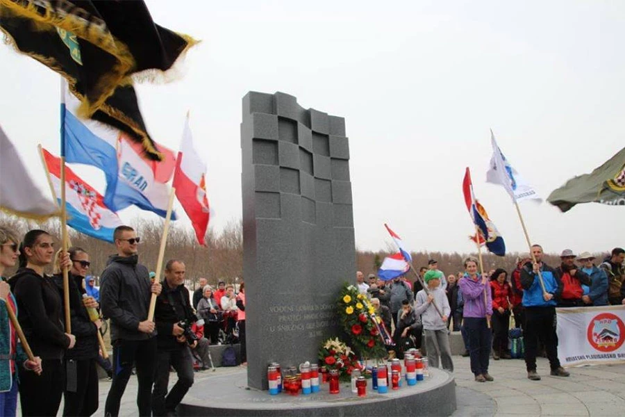 Organiziran Memorijalni planinarski uspon na Prokos na Vran planini
