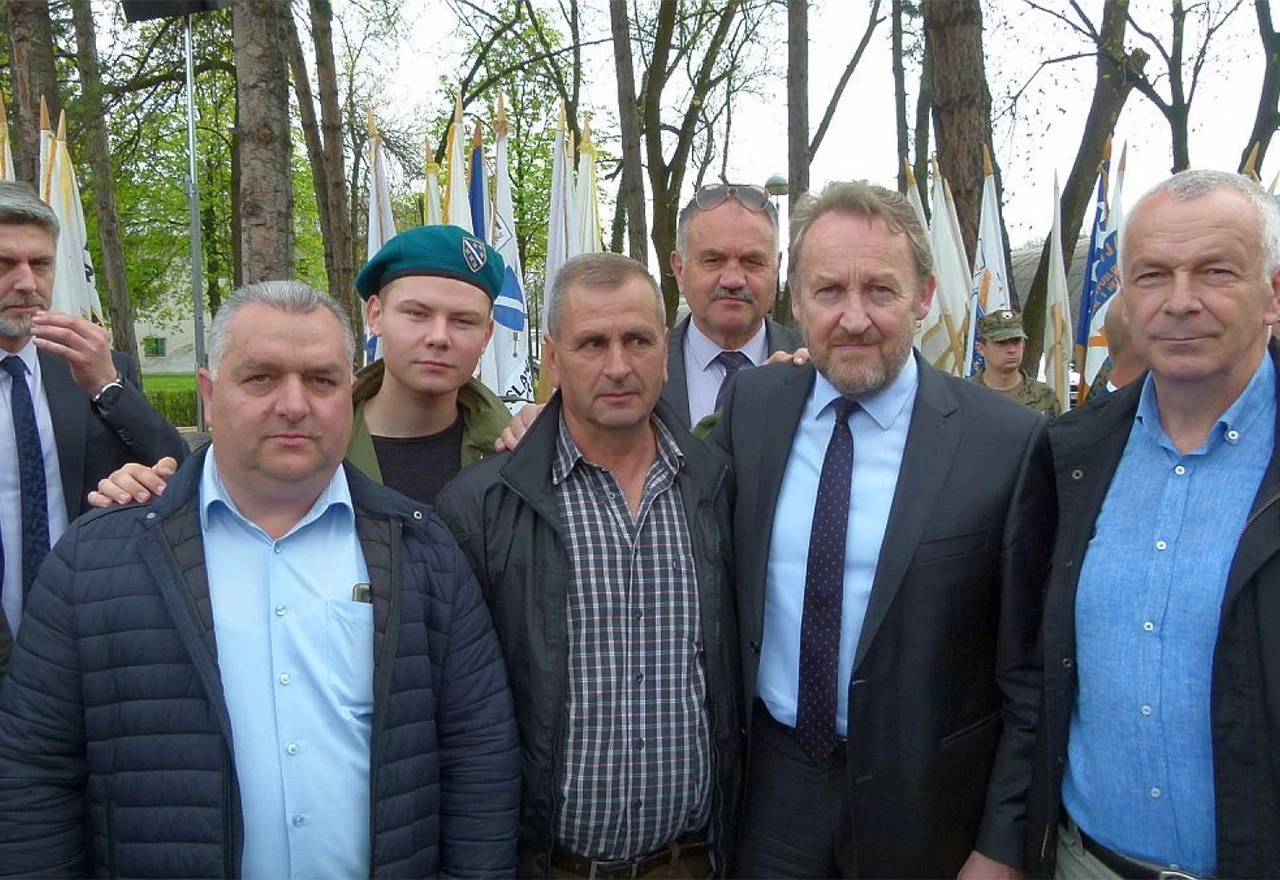 Izetbegović: Bolje je stotinu godinu pregovarati nego jednu godinu ratovati