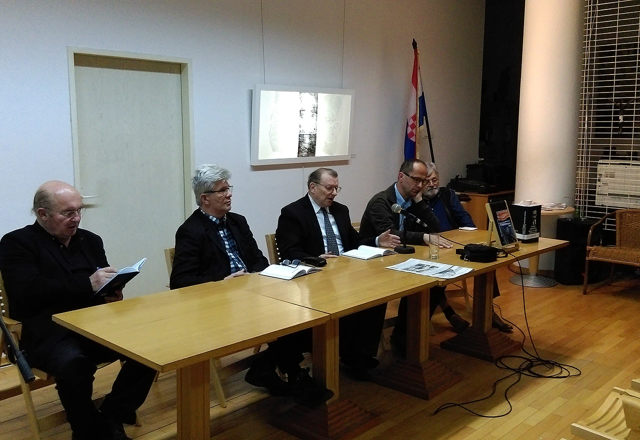 Predstavljena knjiga ''Prostorvrijeme i krik'' Zdravka Kordića