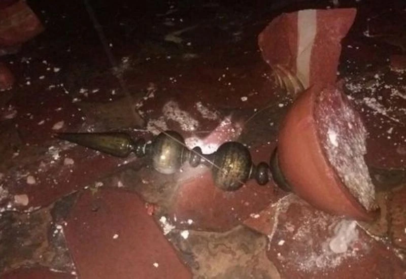 Oštećeni tornjevi Taj Mahala