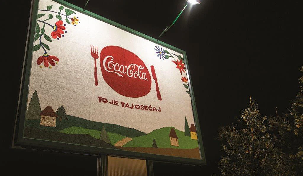 Coca-Cola na pletenim billboardima