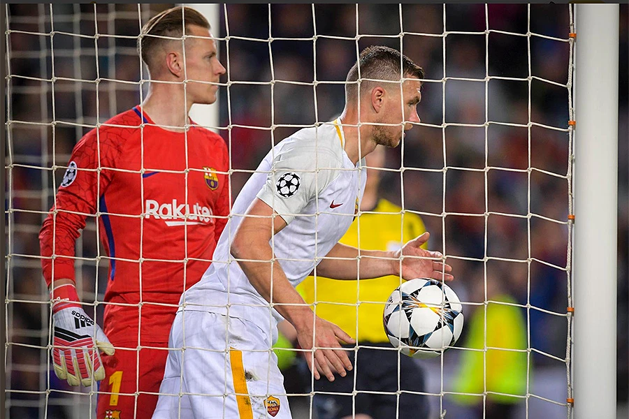 Džeko: Sucu je nedostajalo hrabrosti suditi čisti penal protiv Barce na Nou Campu!
