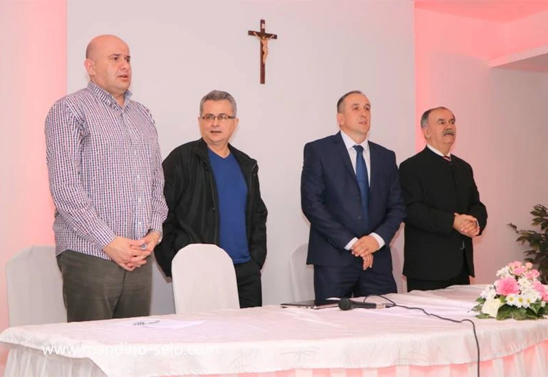 Zamka vremena: Pjesništvo u pravom smislu riječi