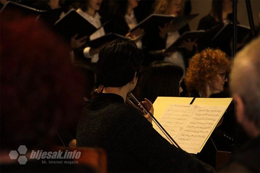 Glazbena čestitka Mostarcima