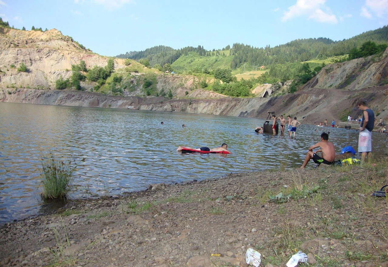 Pismo Europljanima iz Vareša: Zaustavite testiranje!