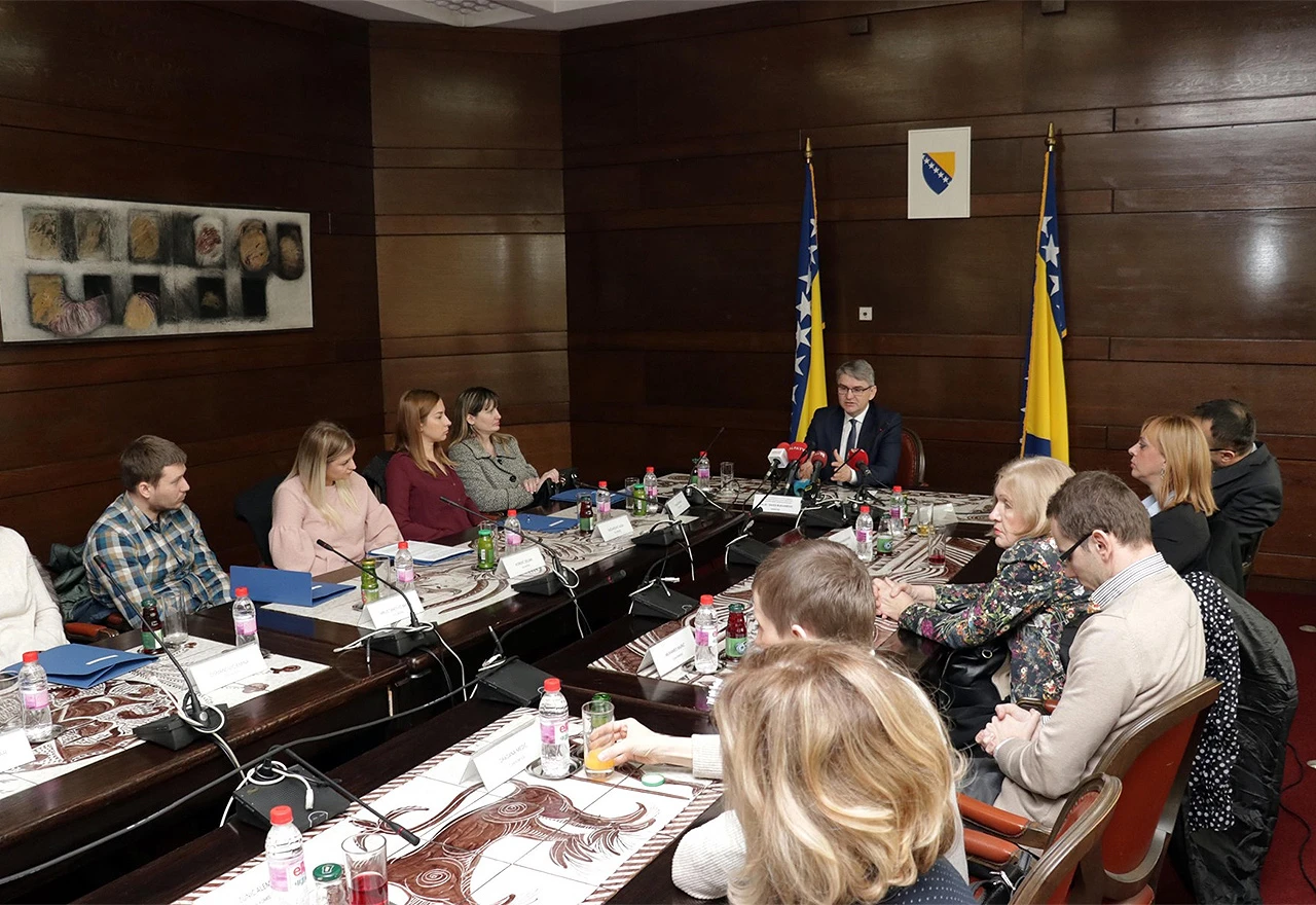 Omogućen volonterski staž za djecu šehida i poginulih boraca