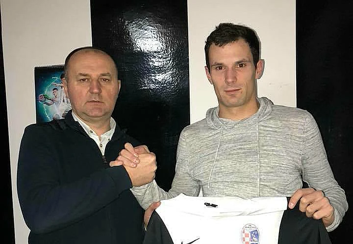 Hrvatska: Nogometaš se srušio na terenu i preminuo