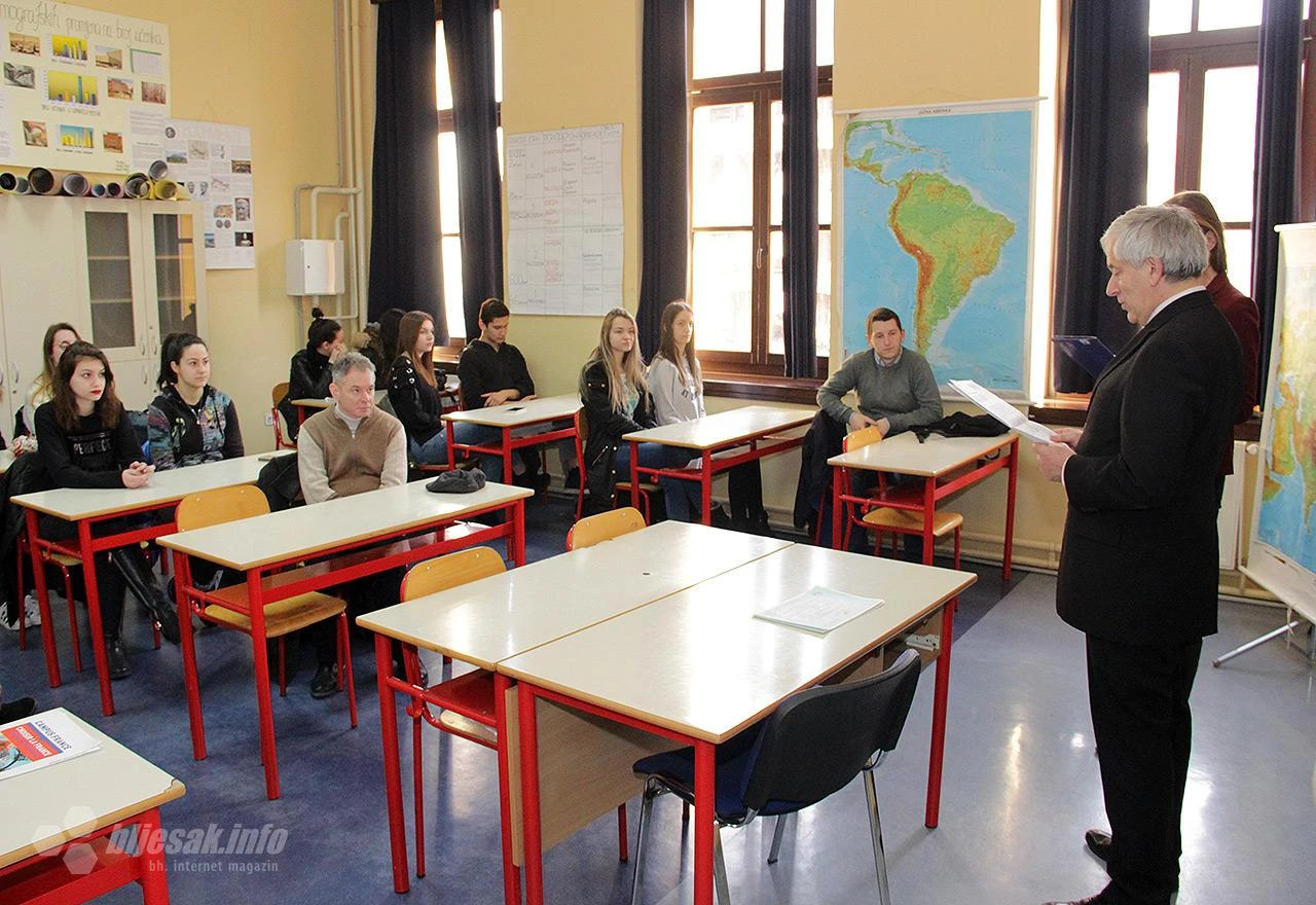 Mostarski gimnazijalci dobili DELF diplome
