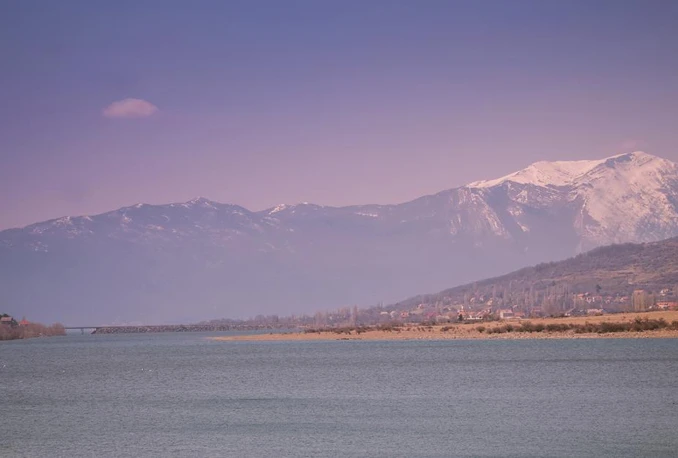 Predmet prekograničnih sporenja: Kome pripada Buško jezero?
