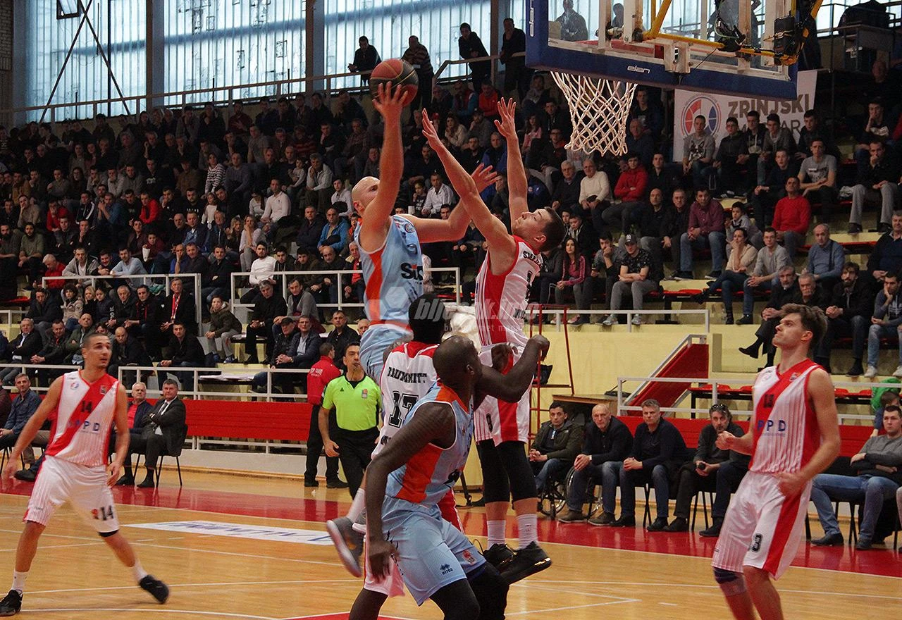 Zrinjski potvrdio prvo mjesto u Ligi 11, double-double Svena Smajlagića