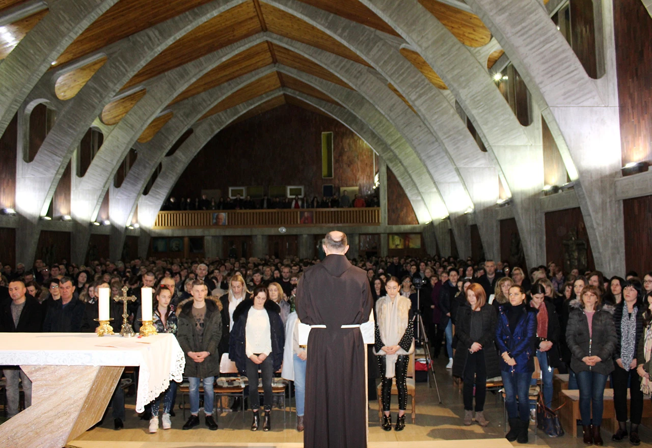 Kočerin: Duhovni seminar privukao mnoštvo vjernika   
