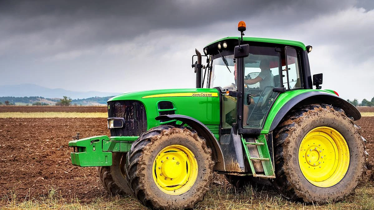 U Neumu ukraden traktor