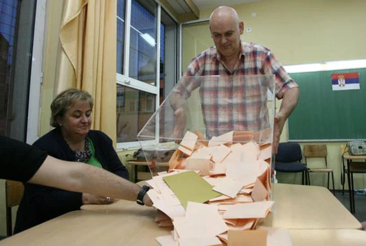 Izborni zakon i ''moderno'' glasovanje po hitnoj proceduri