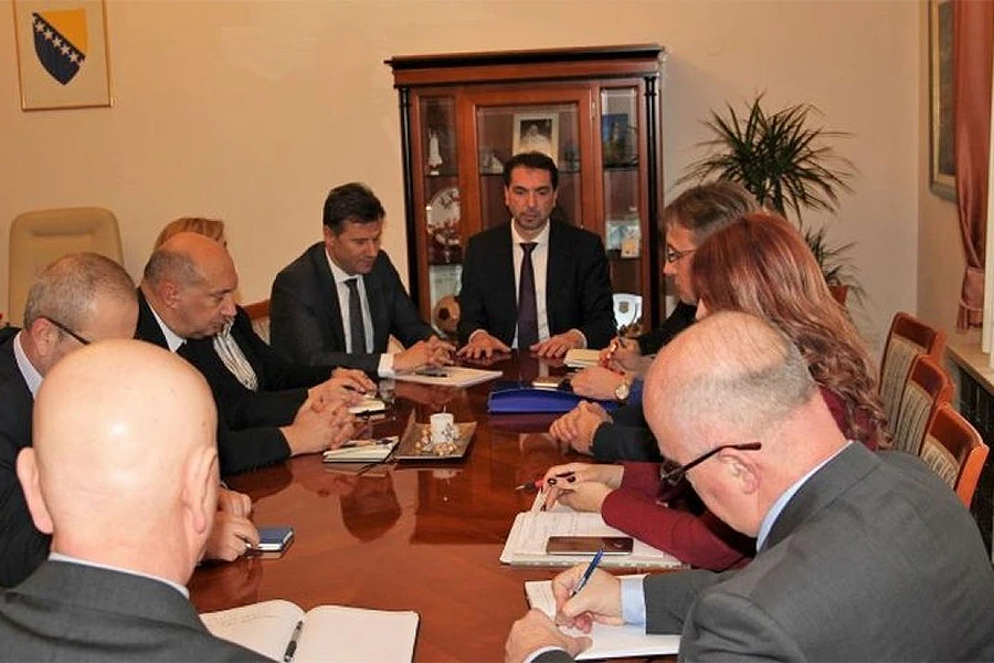 Vlast je zapela: Bez dogovora o sjednicama Vlade FBiH i domova Parlamenta FBiH