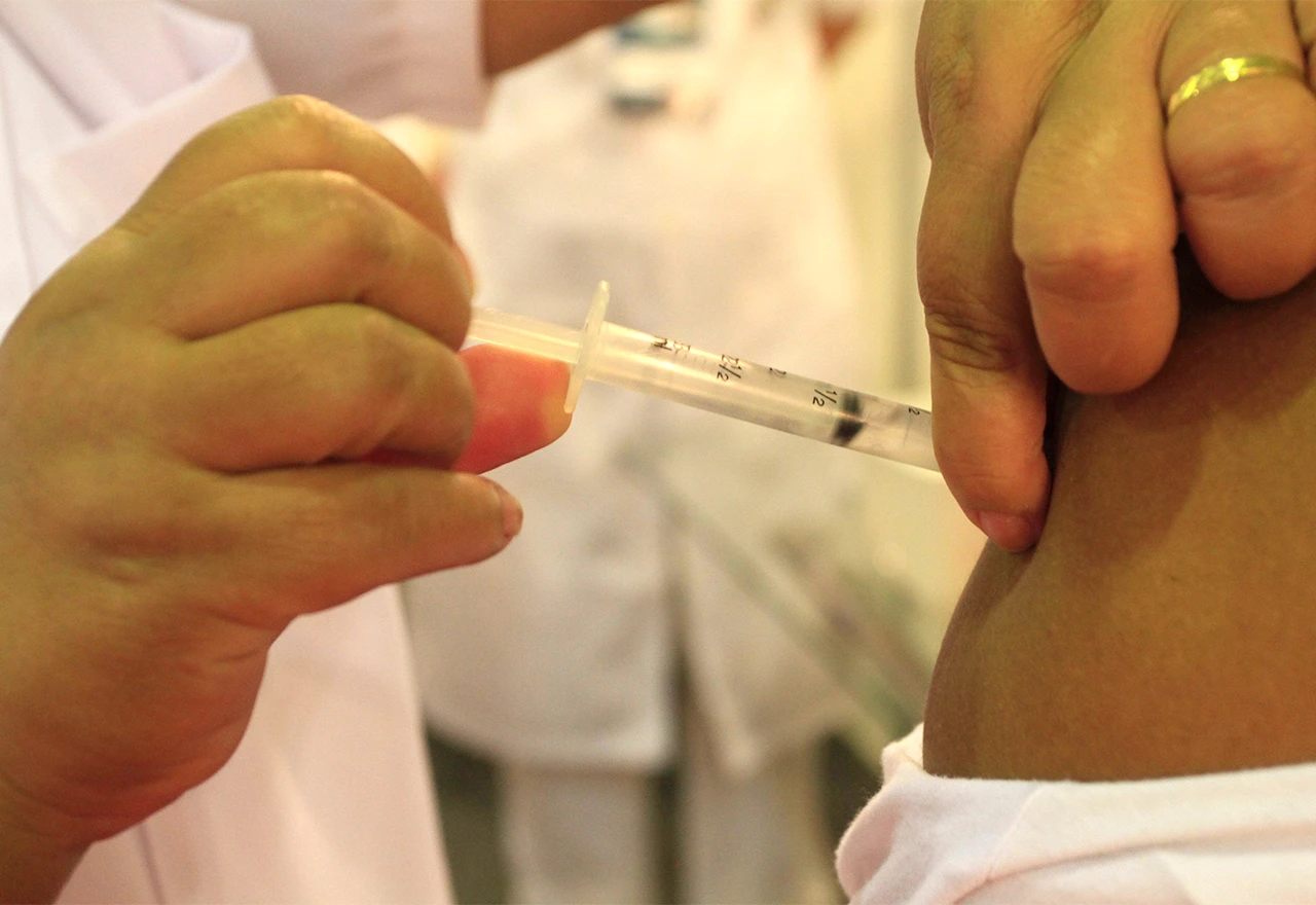 Oteo medicinske sestre i natjerao ih da liječe siromašne