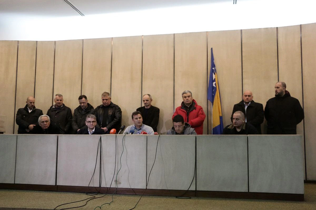 Čampara: Manipuliraju braniteljima zbog ubiranja jeftinih političkih bodova