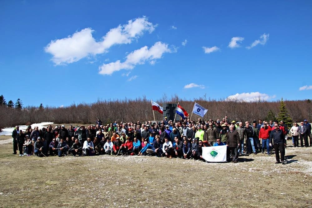 Najavljen memorijalni planinarski uspon za stradale hrvatske vojnike na Prokosu