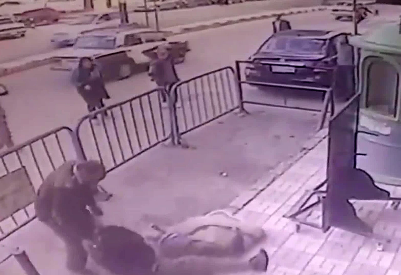 Policajac uhvatio dijete u padu s trećeg kata zgrade