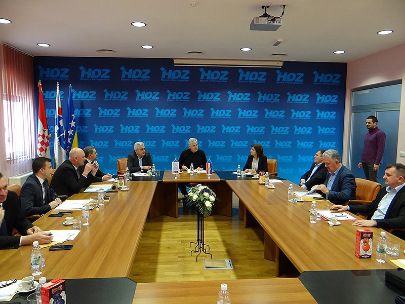 Čović na sastanku s Bešlićem, Hercegom i Martinovićem