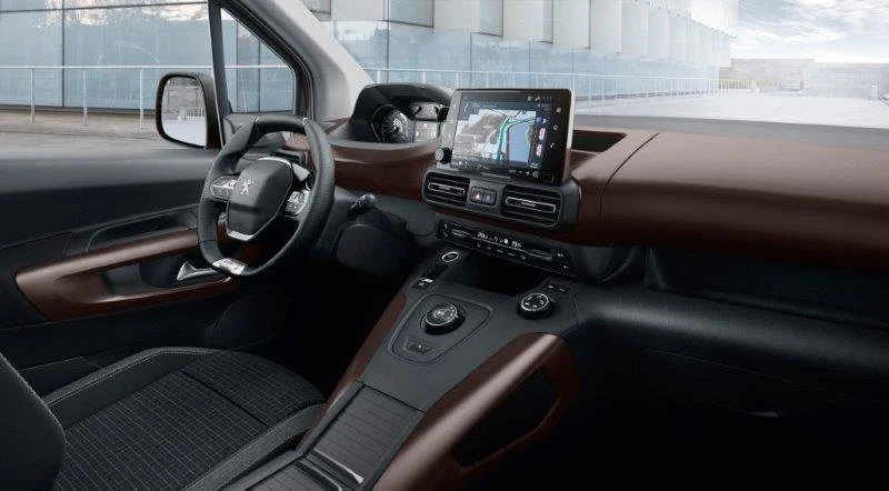Novi Peugeot RIFTER premijeru čeka u Ženevi 