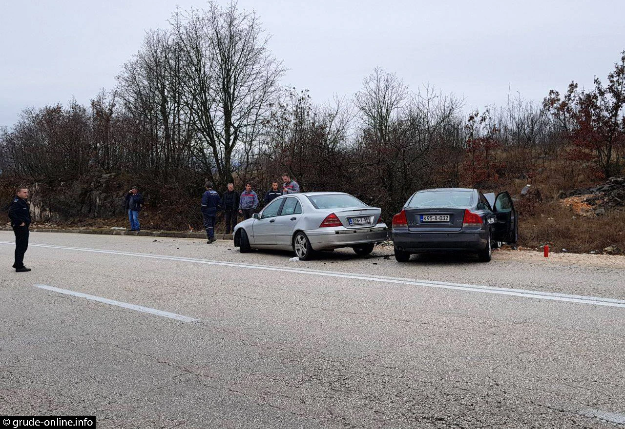 Dvije osobe ozlijeđene u sudaru na cesti Grude - Posušje