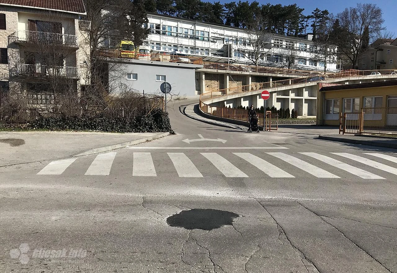 Treća sreća: Asfaltirana rupa u središtu Širokog Brijega