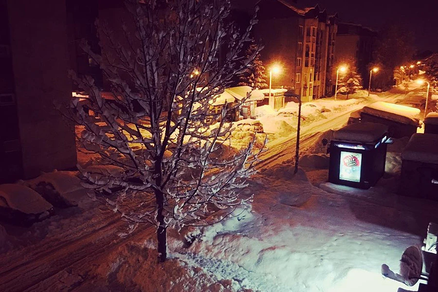 Zbog snijega obustavljena nastava do daljnjeg