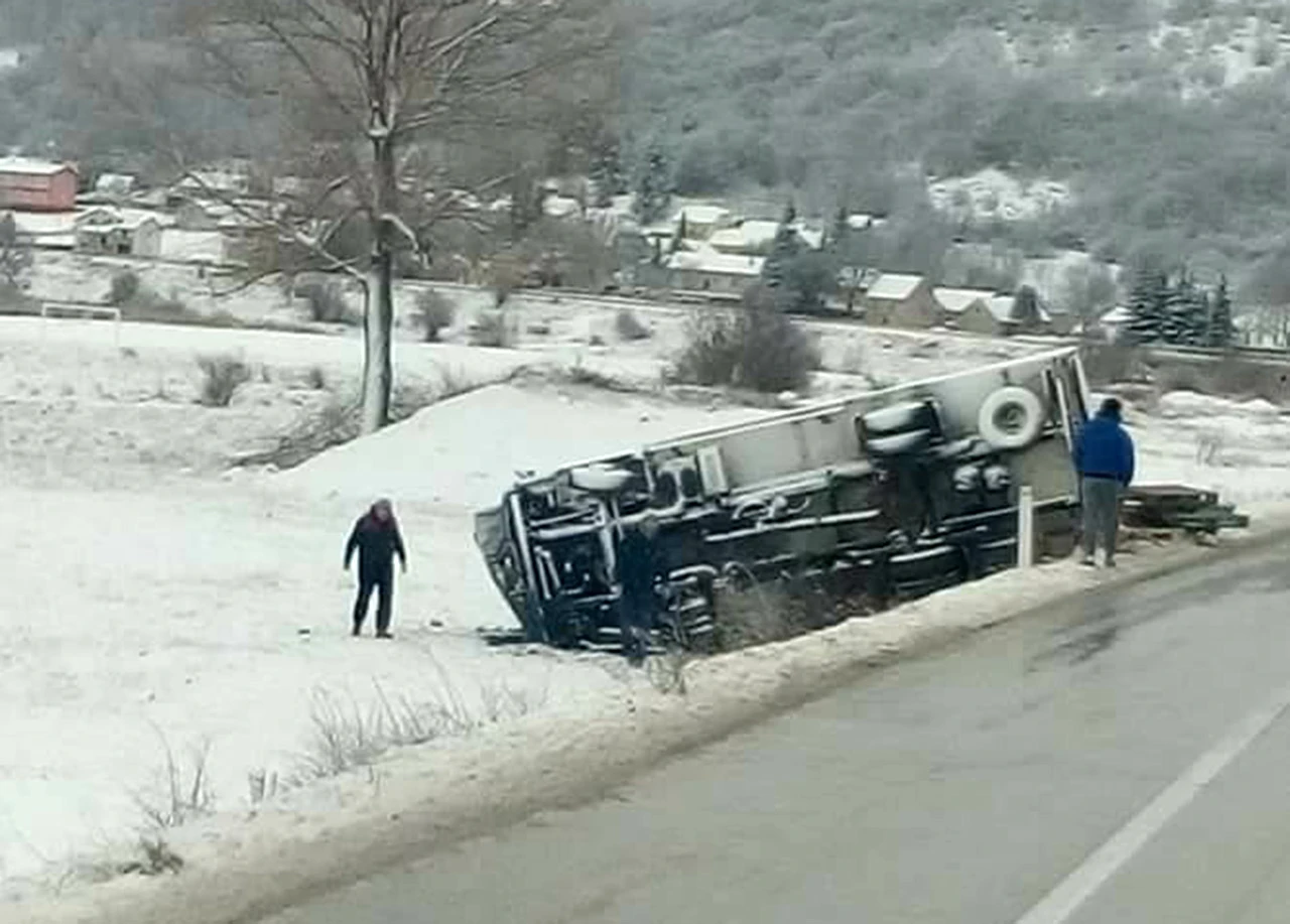 Tomislavgrad: 30-godišnji Čapljinac kamionom sletio s ceste