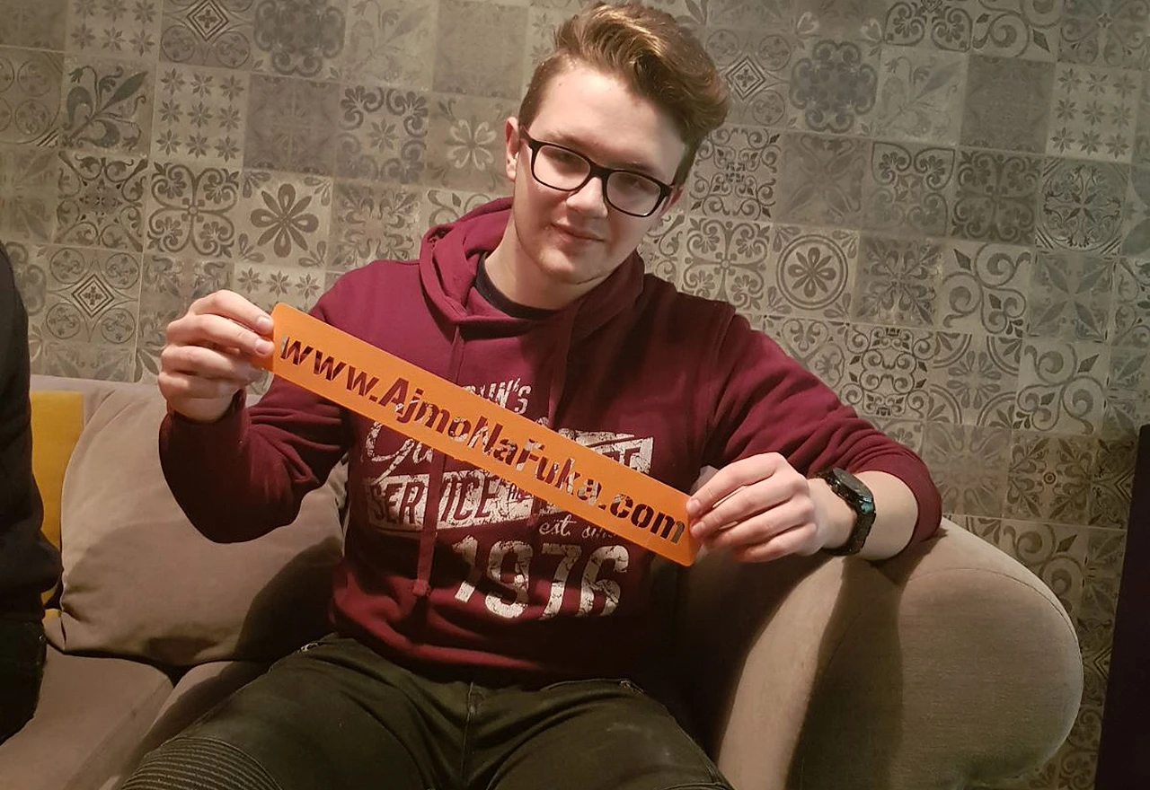''AjmoNaFuka'' - mostarska aplikacija za brzo upoznavanje