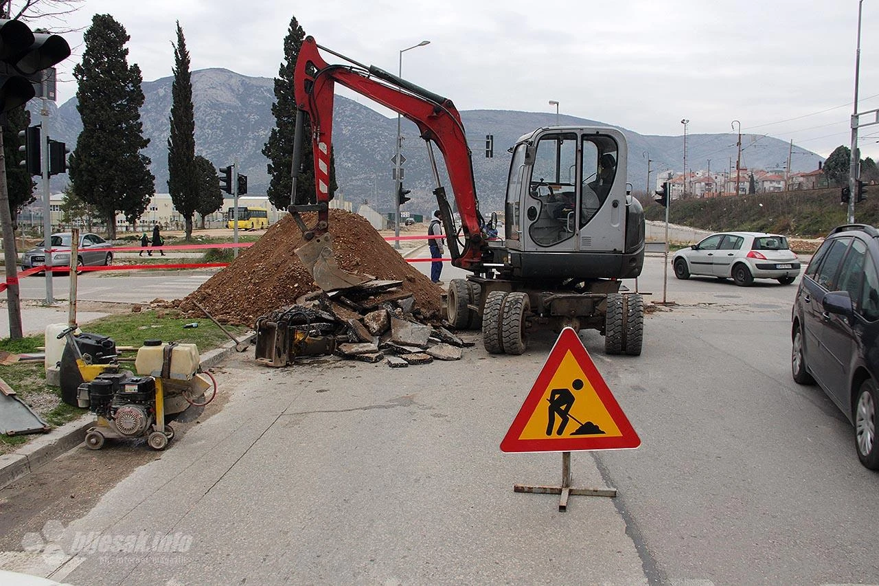 Započeli novi radovi na mostarskim ulicama, vozači se mole za oprez i razumijevanje