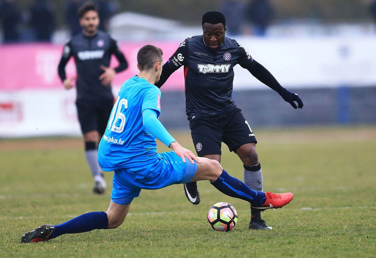 Hajduk protutnjao Vinkovcima, čudesni Ohandza