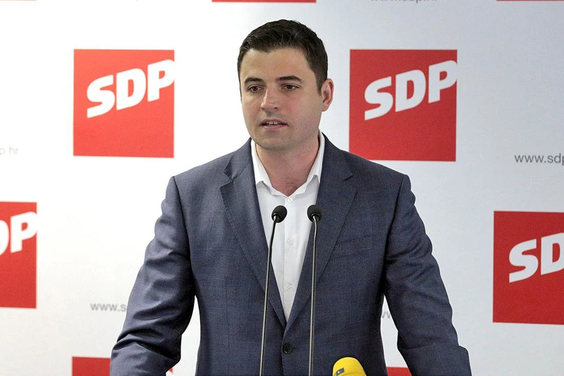 Bernardić smatra da je HDZ-ovom 'promašenom' politikom propuštena prilika za treći entitet