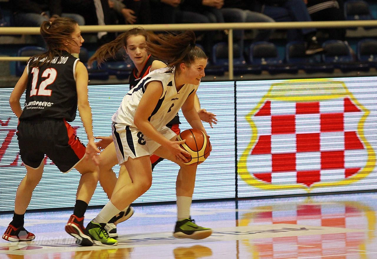 Započela velika akcija upisa u školu košarke za djevojčice