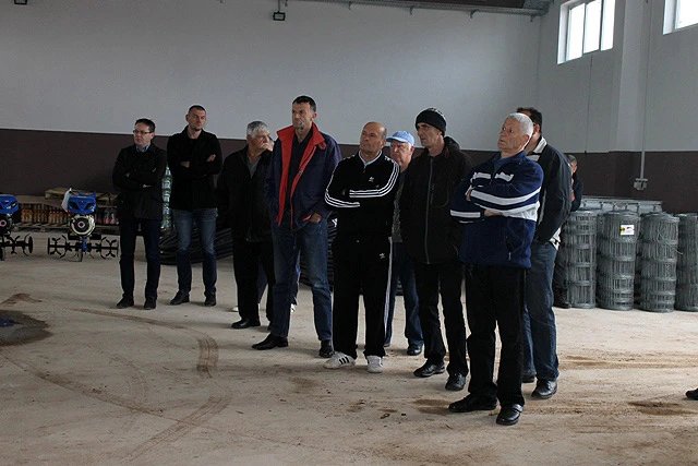 Stolac: Poljoprivrednicima uručeni poljoprivredni strojevi