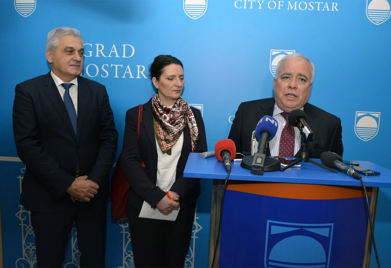 Bešlić zatražio pomoć OHR-a