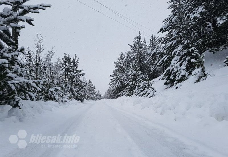 Kiša i odroni otežavaju promet u BiH; snijeg u zapadnoj i sjeverozapadnoj Bosni
