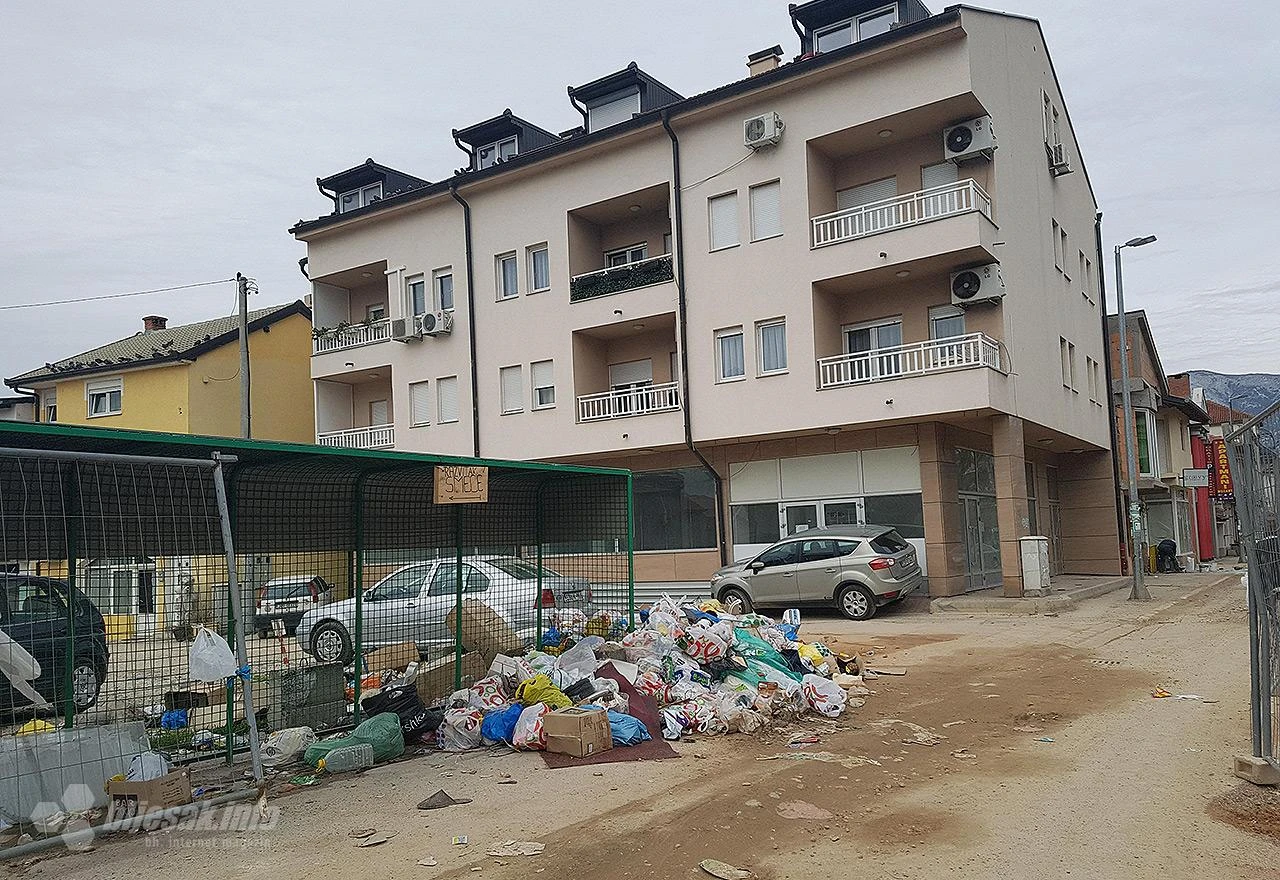 Mostar: Ni kad im napišeš ne znaju baciti smeće