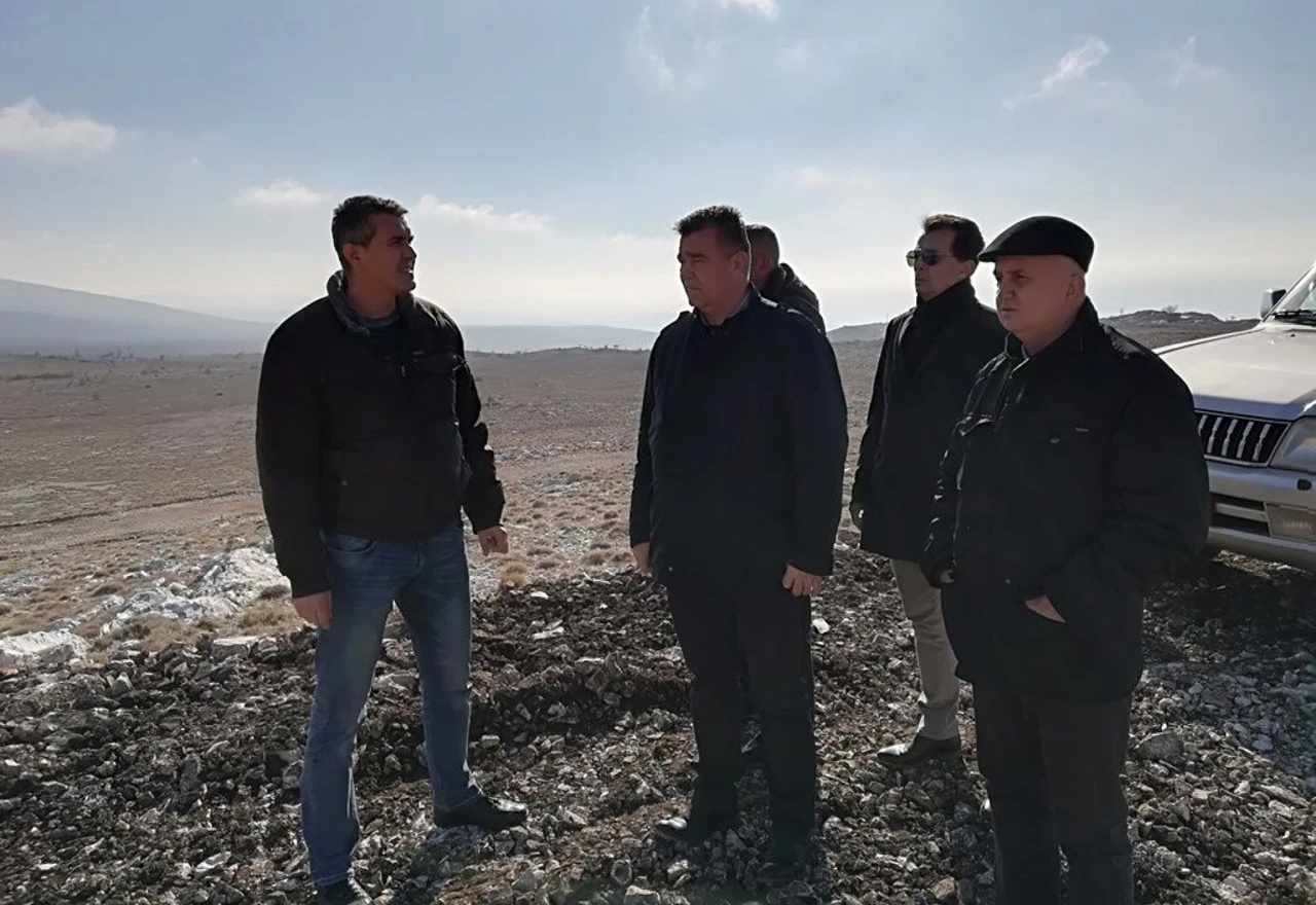 Mušić obišao gradilišta buduće vjetroelektrane i poslovne zone kod Mostara